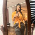 Inaya Sultana Instagram - Mirror selfie 🤳🏼