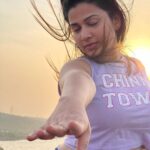 Inaya Sultana Instagram - On 🌍 earth there is no heaven .. but There are pieces of it . Im one of it 🤞🏻