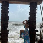 Inaya Sultana Instagram - Beach calling