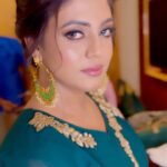 Iniya Instagram - Bringing on the Glassy Glow For the stunning and effortlessly beautiful @iam_ineya #indianbride #chennaibrides #chennaibridalmakeupartist #indianwedding #southindianbride #southindianmakeup #southindianweddings #bigfatindianwedding #wedmegood #reenapaiva #luxurybride #luxurymakeup Hilton Chennai