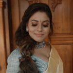 Iniya Instagram – Inframe : @iam_ineya
Photographed by : @_viishnu_santhosh
Mua : @sudha_sudhakar_makeover
Stylist : @amal_gop
Photography Team : @_akhil_b_raj
Jewels : @parakkat_jewels
Cuts : @sooraj_thevisualizer
Assistant Mua : @mantra_aravind
Location : @gokulamgrandkumarakom
**Dont repoost without permission **