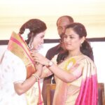 Iniya Instagram - HAPPY TO SHARE WITH U ALL THIS YEAR ONAM FESTIVAL IS SO SPECIAL FOR ME. RECEIVED TAMIL NADU STATE GOVERNMENT AWARD AS BEST ACTRESS FOR MOVIE 🎥 VAAGAI SOODAVAA(2011). THANKS TO MY MOM , MY DIRECTOR SARGUNAM SIR , CINEMATOGRAPHER OMPRAKASH SIR, PRODUCER MURUGANANTHAM SIR , MY CO ACTOR VIMAL, WHOLE CAST & CREW MEMBERS OF VSV.😊 CELEBRATING THIS HAPPINESS ON THIS AUSPICIOUS DAY😊 HAPPY ONAM TO ALL 🌸