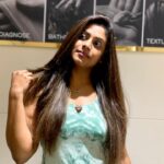 Iniya Instagram - “Thrilled to have had the lovely [ @iam_ineya ] step into our salon today! We are so grateful for the opportunity to provide our services to such a talented and kind-hearted individual. Seeing that smile on her face after her visit made our day! Thank you for choosing our salon, and we hope to see you again soon. #happyclient #grateful #salonlife #celebrityvisit #talentedactress” #ineya #actress #page3salon