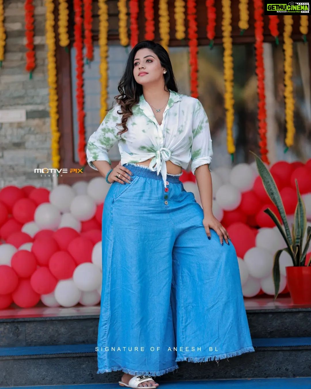 Iniya Instagram - π²πΎπ»πΎπ
πΈπ½πΆ π¨ π±π
@vishnu_magical_color @iam_ineya π· @aneesh_motive_pix @motive_pix_studio @ineya_fans_kerala @ineya___addicts #ineya #iamineya ____________________________________________ #explore #teamphotographers #naturephotography #kerala #entekeralam #keralagram #moodygrams #keralaattraction #keralavibes #photogram #photography #editorialphotography #instagood #photooftheday #photoeveryday #instafamous #picture #beautiful #followme #explorationgram #instalike #likeforlike #section #sections #aperature #longexposure #potrait #click_and_tag _____________________________ @photography_ishttam @clickstogallery @click_and_tag @lensman_clicks @__kerala__photography__ @kerala_photo_graphy_lover @portraitsofficial @portraitpage @_queen_kerala @models_of_kerala @babies_kidu @kidz_gallery2 @kidzindia @adorabblebabiess @keralamodelzgallery @clicks2gallery @clickstogallery @portraits_official_models