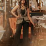 Iniya Instagram - A BLACK DRESS IS TO FASHION WHAT RED ROSES ARE TO ROMANCE . @internationaldesignerleague @zulfiali21 @anora_artstudio @asiafameawards MUA -@makeoverbysmily DOP- @manumathew1896