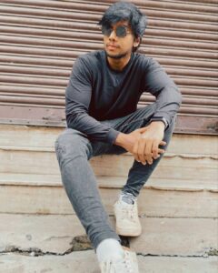 Irfan Instagram - Few shots over a koffee

Styling @zufar._muhammad
