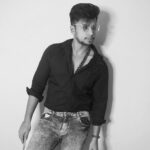 Irfan Instagram - Enjoying the experience of lyf