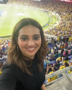 Isha Chawla Instagram - Just wanted to get it out of my system so here it goes . 

In my previous post I may have cursed the universe too strongly . The fan in me was so hurt for not being there for the final match , which also looked like @mahi7781 ‘s final match … so I made a wish and prayed real hard for Dhoni’s win , but the gods took it too seriously . It rained and rained and the match. Was postponed to 29th , which meant I could watch it live . It was all last minute how I reached Ahmedabad is another story but I just couldn’t believe my stars that I was there . Well I witnessed the most nerve wrecking match … absolutely crazy . The fun of being at the stadium is something everyone must witness . I had gone there alone but soon there were two boxes/stands full of people who felt like family . I’m a superstitious  cricket lover , so people weren’t allowed to move some weren’t allowed to stand some weren’t allowed to sit . Infact I watched the entire match standing , but if that got us the cup … why not . An absolutely glorious night extended due to the rains , but only to make it even more fun . Well in the end I just want to say …. 
KISSI CHEEZ KO AGAR DIL SE CHAHO TO POORI KAYNAT USE TUMSE MILANE KI. KOSHISH MEIN LAG JAATI HAI … and so it did . 🖤

#cricket #dhoni #fanpower #gratitude #indebtedtotheuniverse