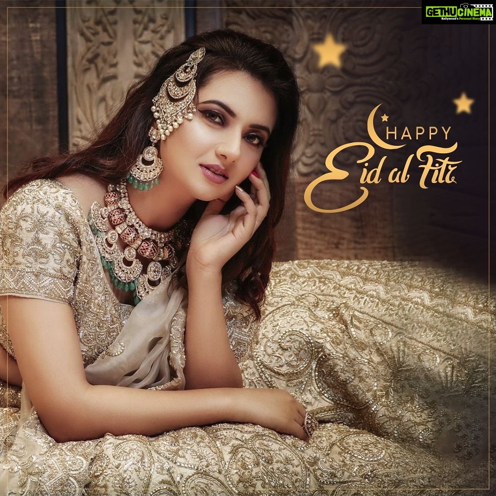 Isha Chawla Instagram - Eid Mubarak 🌙♥️ . . . . #eshachawla #eidmubarak #festivalsofindia