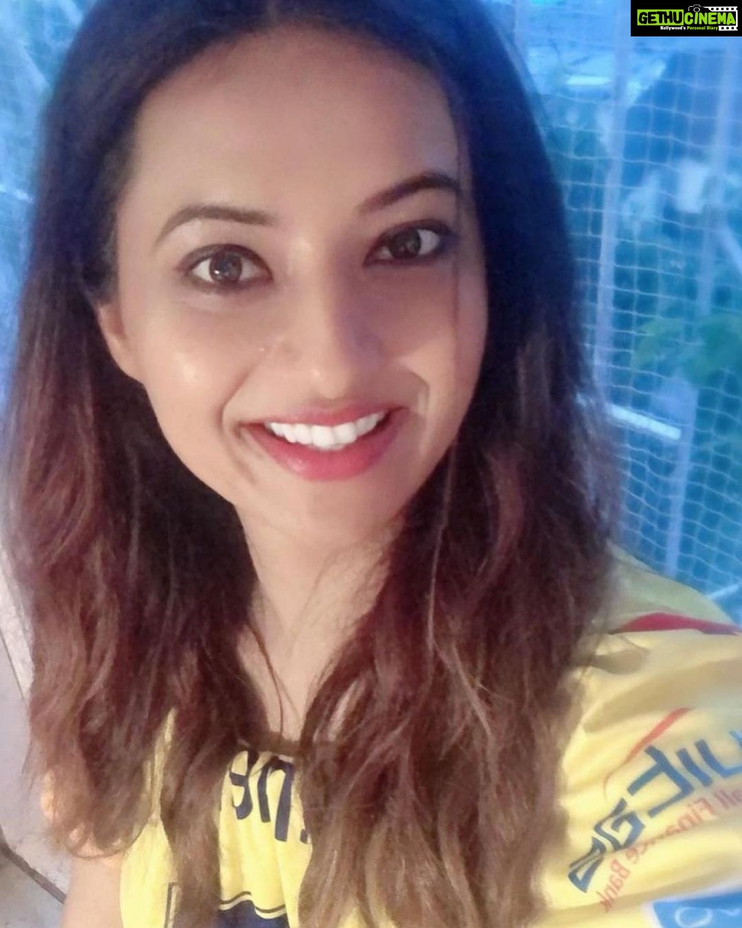 Isha Chawla Instagram - Today and forever . It may be your last season/ match ( I really hope not) and how I wish I could watch you play live . How I wish I was there to shout out …. DHONI DHONI …. Chennai ki whistle podu …. How sometimes kisi cheez ko kitni bhi shiddat se chaho kaynat aapko usko milane ki koshish to dur aapki koshish mein aapko bilkul support bhi nahin karti hai . Feeling somewhat like that right now , but trust me where ever I am I will be rooting for you and screaming the loudest . Said a lil prayer , made some halwa and now all set to watch the one and only #thalaivar @mahi7781 . You are already a winner and will always be . Love from a fan for life 💛 #dhoni #dhonifan