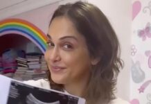 Isha Koppikar Instagram - There’s good news I’ve been keeping from you, but I couldn’t hide it any longer 🥹❤️ #goodnews #happiness #love #joy #parenting #baby