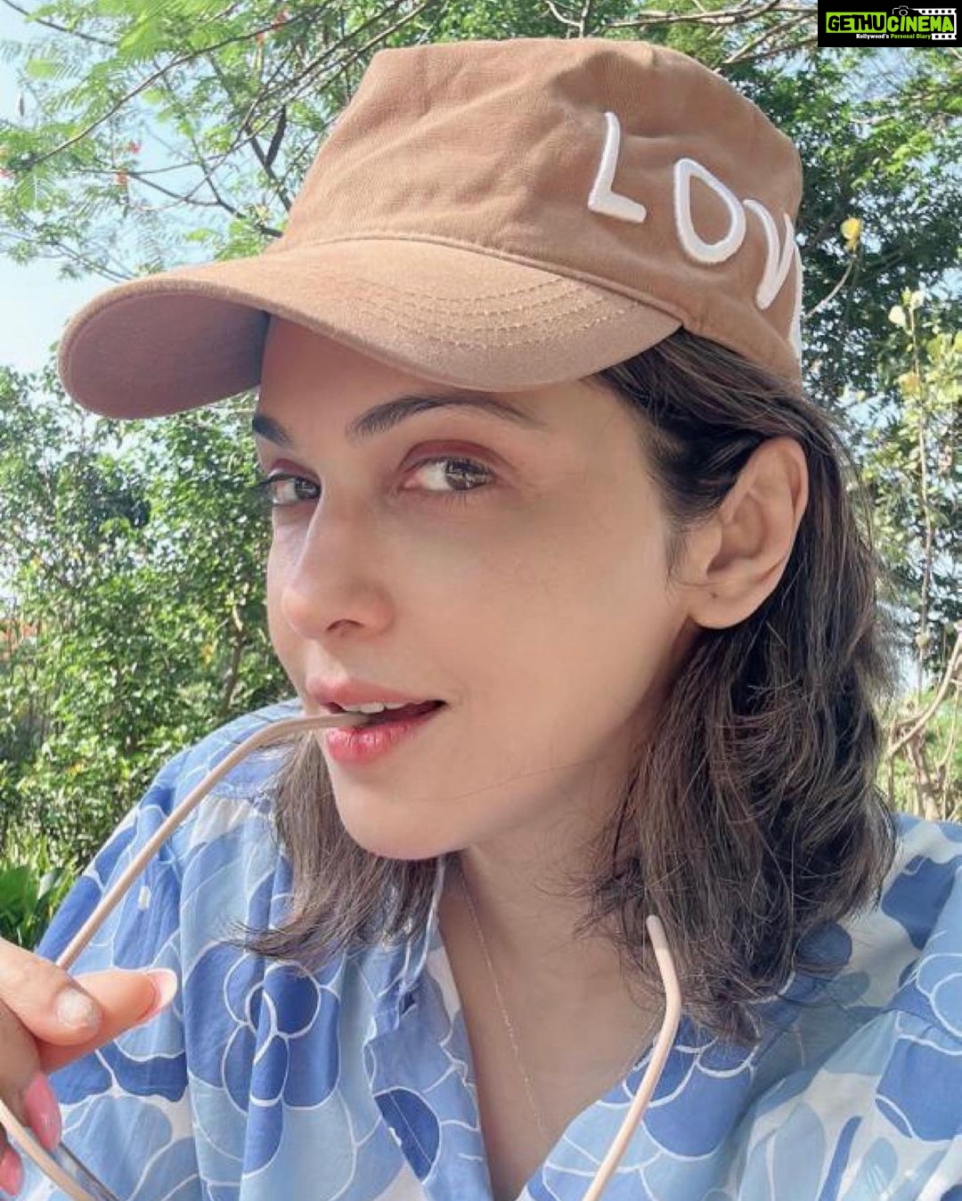 Isha Koppikar Instagram - Embracing the purest form of bliss in the arms of nature. Nothing compares to the joy I feel when I disconnect from the noise of the world and find solace amidst the breathtaking wonders of the outdoors. It's in these moments of solitude that I discover a deeper connection with myself and the incredible world around me. #nature #escape #love #peace #calm #naturelovers #oneness