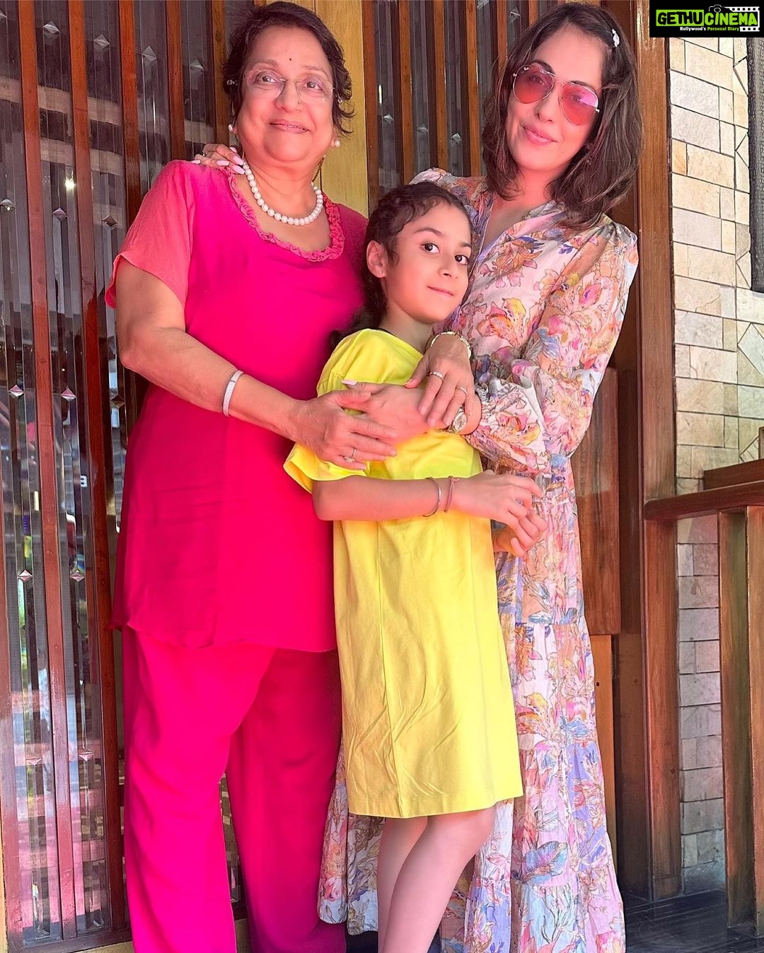 Isha Koppikar Instagram - Celebrating all the ways you make the world a better place by just being in it. Heres to all the nurturers and providers whom we call โMotherโ. The most powerful creation of God. Wishing you all a very Happy Mothers Day today and every day .โฅ๏ธ๐๐๐ค