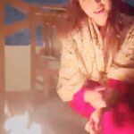 Isha Koppikar Instagram - My romantic songs playlist is incomplete without THIS song. Its been my favourite ever since I heard it for the very first time. Here’s wishing you all a very Happy Valentine’s Day ❤️ Love yourself and spread the love ❤️💫 #happyvalentinesday #valentines #valentinesday #meradilbhikitnapagalhai #bollywood #music #love #romance #loveyourself #reels #feelitreelit #reelsinstagram