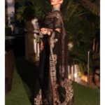 Isha Koppikar Instagram – 🖤🎬
#dadasahebphalkeaward
Saree – @pallavijaikishanofficial
Jewellery – @curiocottagejewelry
Watch – @rolex
Makeup – @pradeep_nohate
Hair stylist – @dazzlingsheetal
Photos by – @mk_click2
Assisted by – @nishanttiwariphotography
Managed by @dipalijoshi01 @vkcelebrities
Social media – @thekhyatigandhi