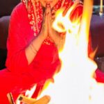 Isha Koppikar Instagram – Started the year with Chandi havan at home. Chandi havan Blesses one’s life with positivity and happiness 😊 this year I aim to spread happiness and positivity in everyone’s lives and make a difference in whatever way I can

#happynewyear #chandihavan #havan #peace #positivevibes #positivity #happiness #prayers #unfiltered #calming