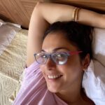 Isha Koppikar Instagram - Just a chilled Sunday morning!! Spending some time with myself. How are you spending your Sunday? #nomakeup #relaxed #sundayfunday #sundayvibes #enjoyingmylife #myowncompany #chilled #relaxing