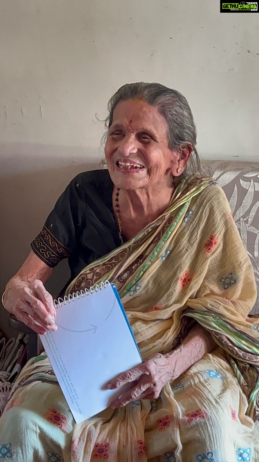 Isha Koppikar Instagram - Life lessons from my 97 year young aunt (granny’s cousin sister) ❤️ #anewmilestone #famjam #lifelessons #wordsofwisdom #wisdom #lessonslearnedinlife #thoughtoftheday #thoughts #thingstoliveby #family