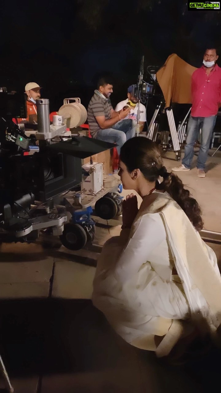 Isha Koppikar Instagram - Here’s a BTS from the sets of “Love You Loktantra” shot by my team. This is exactly how I begin every shoot day - by praying and expressing immense gratitude. #loveyouloktantra #behindthescenes #gratitude #prayer #lightscameraaction #magic #shooting #shootdiaries #reels #feelitreelit