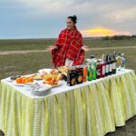 Isha Koppikar Instagram – Take me back to these open skies and safari breakfasts. Only @thegamedrive could make #masaimara so memorable that I want to keep going back. 

#tbt #memories #breakfastinthewild #takemeback