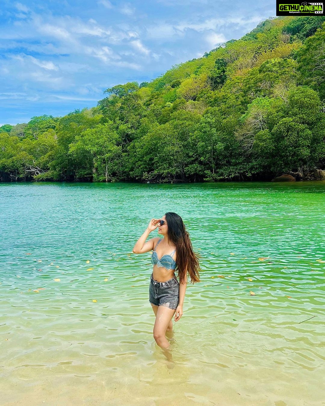 Ishaani Krishna Instagram - Having a sea-esta 🌊