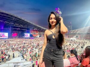 Ishaani Krishna Instagram - 🖤🩷

#blackpink#concert#bornpink#lisa#jennie#jisoo#rosé#blinks #bangkok#thailand#kpop