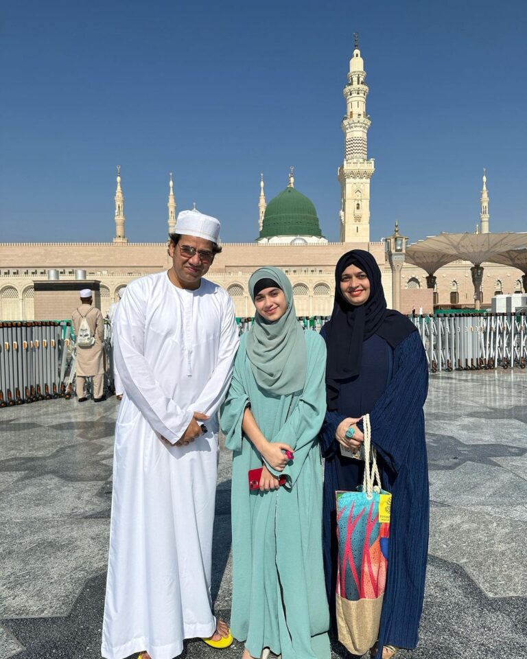 Jannat Zubair Rahmani Instagram - Alhumdulillah 💕 Thank you @alkhalidtours for looking after us💕🤲🏻 Medina, Saudi Arabia