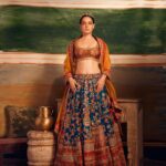 Kangana Ranaut Instagram - You don’t choose your dreams … they choose you … trust and take that leap ♥️ 📷 @tejasnerurkarr @chettiaralbert @hairbyhaseena