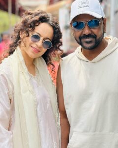 Kangana Ranaut Instagram - As I am about to complete my role in Chandramukhi today, I find it very difficult to say bye to many wonderful people that I met, such a lovely crew I had, I didn’t have any pictures with Raghava Lawrence sir because we are always in film costumes so this morning before shoot started I requested for one, I am so inspired by sir who is popularly known as Lawrence master because he started his career as a choreographer actually as a back dancer but today he is not only a blockbuster filmmaker / superstar but also an incredibly lively, kind and wonderful human being… Thank you for your kindness, amazing sense of humour and all the advance gifts for my birthday sir … had such a great time working with you 🙏🥰