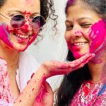 Kangana Ranaut Instagram - Holi this morning on Chandramukhi sets… ♥️