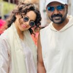 Kangana Ranaut Instagram - As I am about to complete my role in Chandramukhi today, I find it very difficult to say bye to many wonderful people that I met, such a lovely crew I had, I didn’t have any pictures with Raghava Lawrence sir because we are always in film costumes so this morning before shoot started I requested for one, I am so inspired by sir who is popularly known as Lawrence master because he started his career as a choreographer actually as a back dancer but today he is not only a blockbuster filmmaker / superstar but also an incredibly lively, kind and wonderful human being… Thank you for your kindness, amazing sense of humour and all the advance gifts for my birthday sir … had such a great time working with you 🙏🥰
