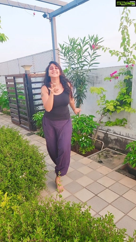 Kaniha Instagram - Not perfect but a happy dance!! Was out on a walk but was feeling ஒரே happy ஹாப்பி 🙂🙂 Kutty aa one dance❤ #notperfectbuthappy #instareels #reelitfeelit #feelitreelit #gurumovie #happydance