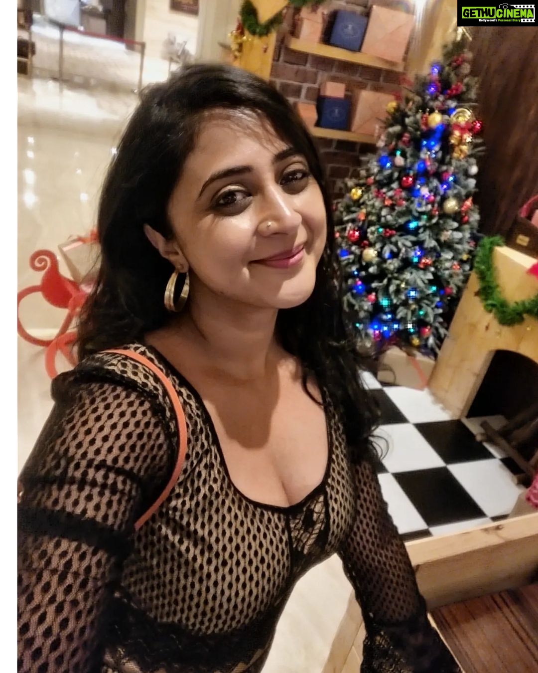Actress Kaniha Top 100 Instagram Photos and Posts - Gethu Cinema