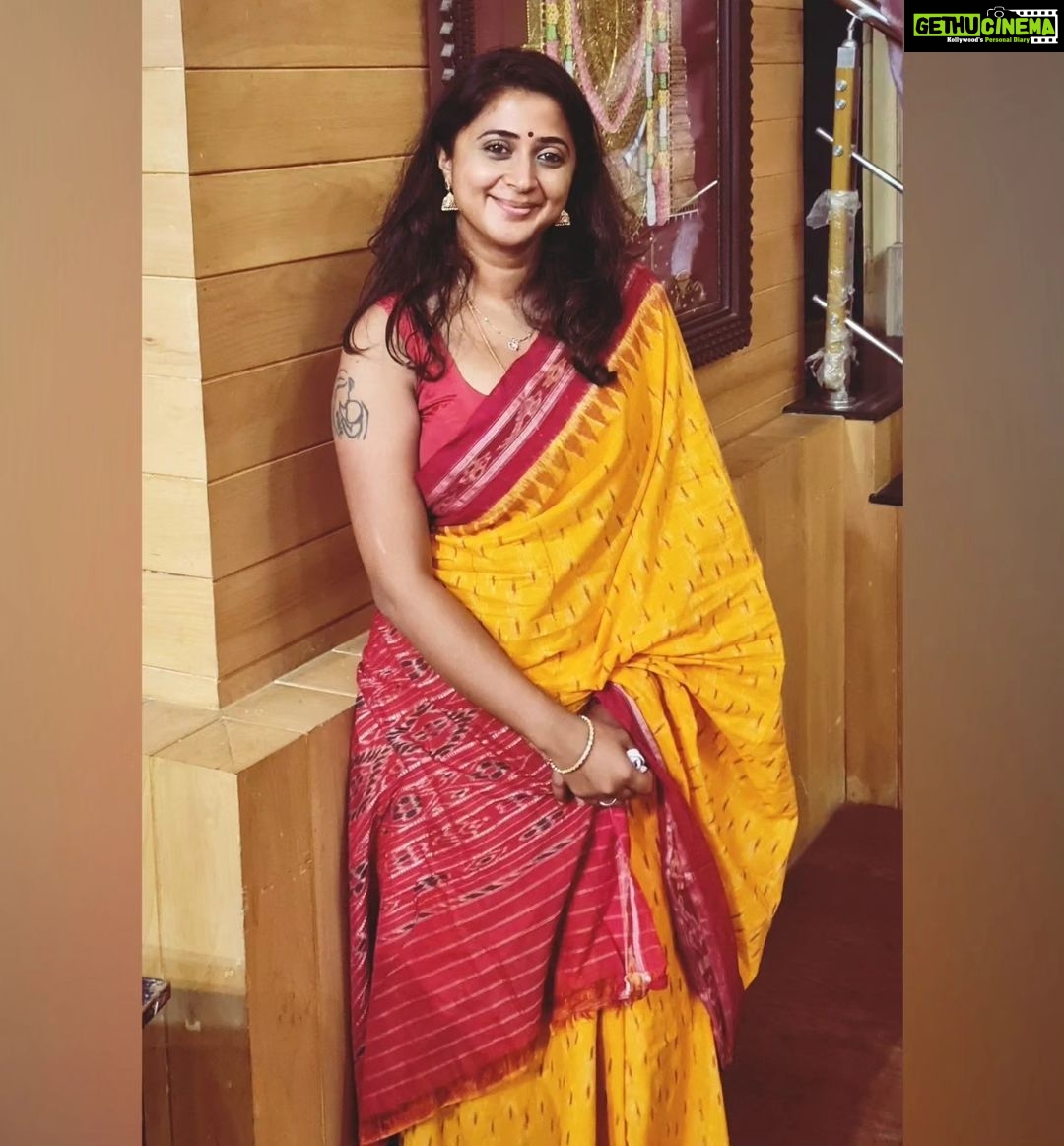 Kaniha Instagram - Flaunt those wrinkles; Flaunt those scars; Flaunt those little n big imperfections that make you, YOU; Flaunt your age and the wisdom that comes with it,with Pride; Don't let anyone put you down for being YOU. What's the pressure about being flawless?!?! #beyourself #beyoutiful Chennai, India