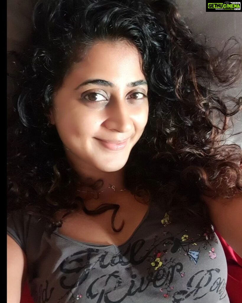 Kaniha Instagram - Sometimes good things end coz better things are in store 😊❤😊 Makes sense right!!😊 #positivity #powerofpositivity #positivethoughts Chennai, India