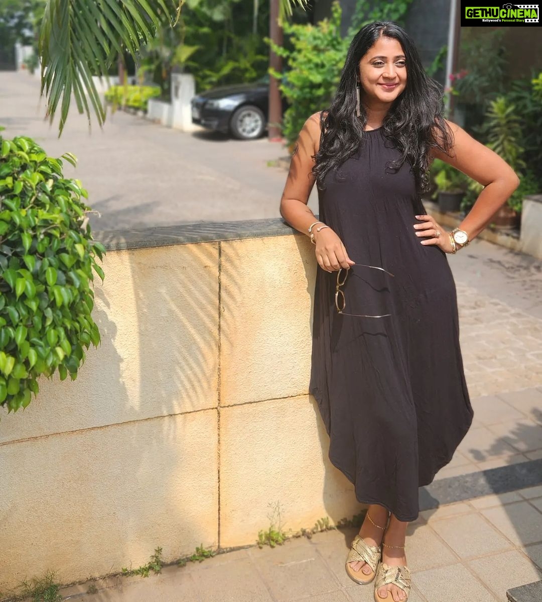 Kaniha Instagram - Thank you for the 1M love ❤️ My motto: I ignore negativity, I ignore perversion, I ignore anything that stops me from moving ahead. I have made peace with myself. I have learnt to embrace myself with all my flaws n pluses. I have learnt to appreciate your love & care when it's real. Nothing else matters!! #1million #love #care #happyme #happiness
