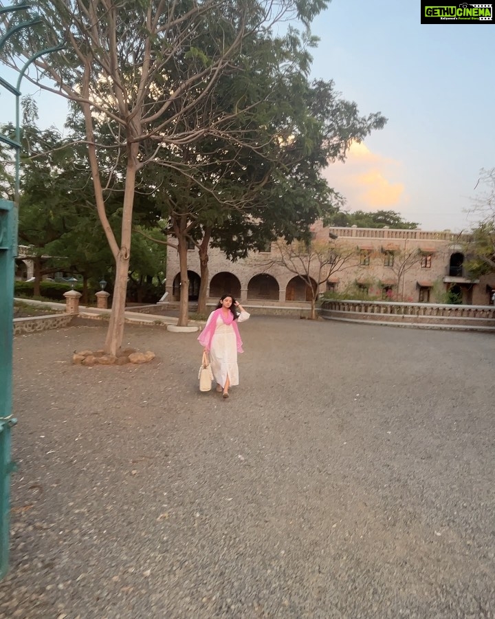 Kanika Mann Instagram - “May my love make you feel one day that God is in everyone.” - Meher baba Meher Pilgrim Retreat, Meherabad