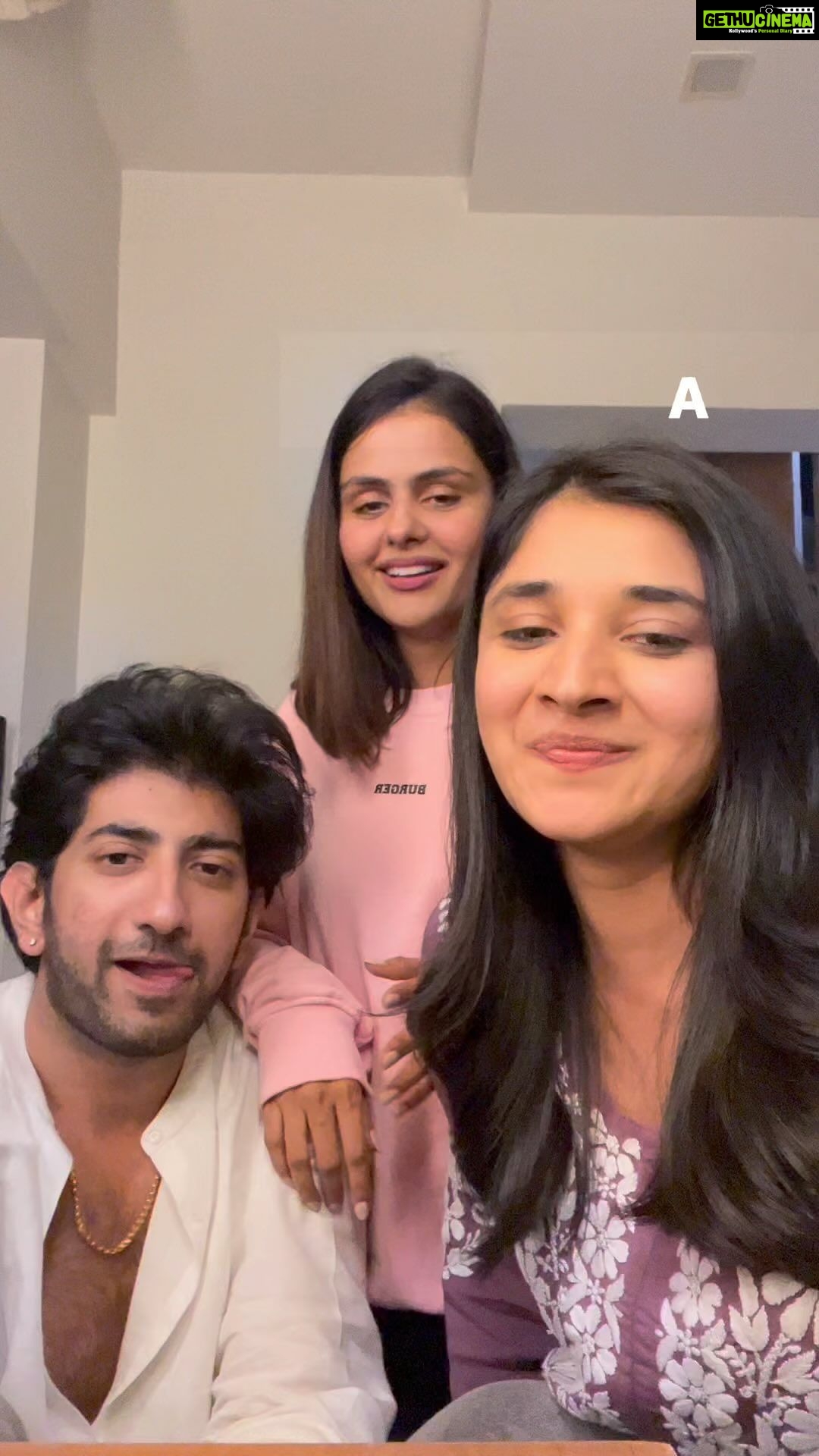 Kanika Mann Instagram - Itni baaar toh reel bnane k takes ni lge , jitne post krne k lg gye 🤕 @abhiraajchawla 🙃🤗