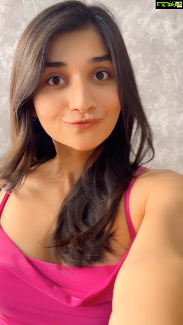 Kanika Mann Instagram - Anything for my favourite lady 😋