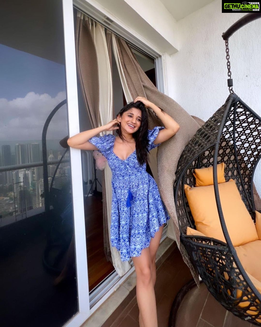 Kanika Mann Instagram - Ye dunia saari टूटी फूटी 🙃 Par m toh hu क्यूटी 😋