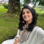 Kanika Mann Instagram – Teri aaankhon me ye dil doooba 🤍