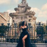 Kanika Mann Instagram - Since you love me in black 🕷️ . . . . Styled by: @styleitupbyaashna Outfit: @purvisethiacouture Photography: @mirajverma_photography Makeup & Hair: @celebsmakeupbysejal @makeoverbysejalthakkar