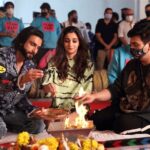 Karan Johar Instagram – It’s been 7 years since I directed a film….. I embarked on a journey of a film that I had to stop mid way for various unavoidable reasons and then the germ of #rockyaurranikipremkahani came to me from a real life family anecdote ( something my father once told me about ) and then my soldiers helped me create everything I wanted to with my 7th feature … I was blessed with the best team … a team so full of love that bidding them goodbye was not easy….. thank you to each and every one of the core team that helped me through thick , thin , Covid and bad weather…. ( you know who you are and I love you forever) to my amazing cast from veterans to friends … from first time actors to established maestros …. I am blessed with this illustrious cast who portrayed each and every part to its visualisation and more …. We finally wrapped last night!!! We can’t wait to share our labour of love , family, fun and sheer joy with all of you on the 28th of July 2023…… see you at the movies!! #rockyaurranikipremkahani