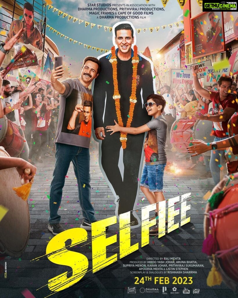 Karan Johar Instagram - Jise aaj tak sirf parde par dekha, kya usse kabhi haqiqat mein mil paayenge ye dono?🤩 #SelfieeTrailer coming out this Sunday, on Jan 22nd! #Selfiee releasing in cinemas on Feb 24th. @akshaykumar @therealemraan @nushrrattbharuccha @dianapenty @apoorva1972 @therealprithvi @supriyamenonprithviraj @iamlistinstephen @raj_a_mehta @rishiwrites @dharmamovies @starstudios #CapeOfGoodFilms @prithvirajproductions @magicframes2011 @anshul300 @playdmfofficial