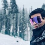 Karan Johar Instagram - The advantage of your DOP waiting for weather is that I get to pose for him 📷 @manushnandandop ! #rockyaurranikipremkahani