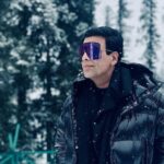 Karan Johar Instagram - The advantage of your DOP waiting for weather is that I get to pose for him 📷 @manushnandandop ! #rockyaurranikipremkahani