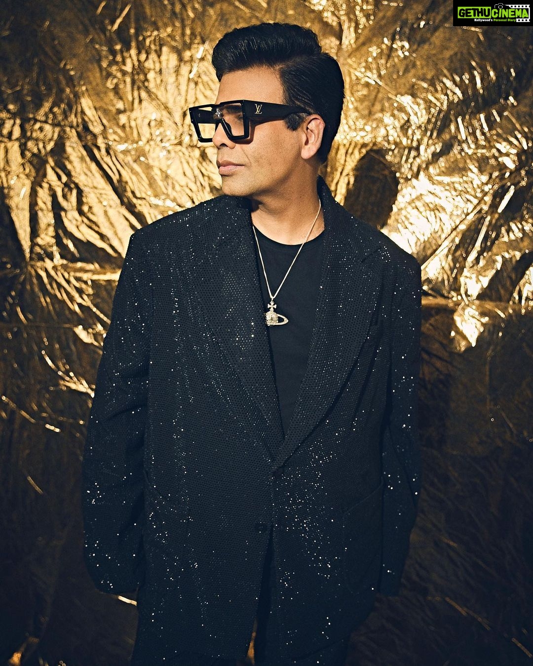 Karan Johar Instagram - I feel like sequins are my soul mate! I feel like singing “lag ja gale” whenever I see sequins… that’s it the search ends! This is my future eternal lover! In @itrhofficial styled by @ekalakhani 📷 @sheldon.santos
