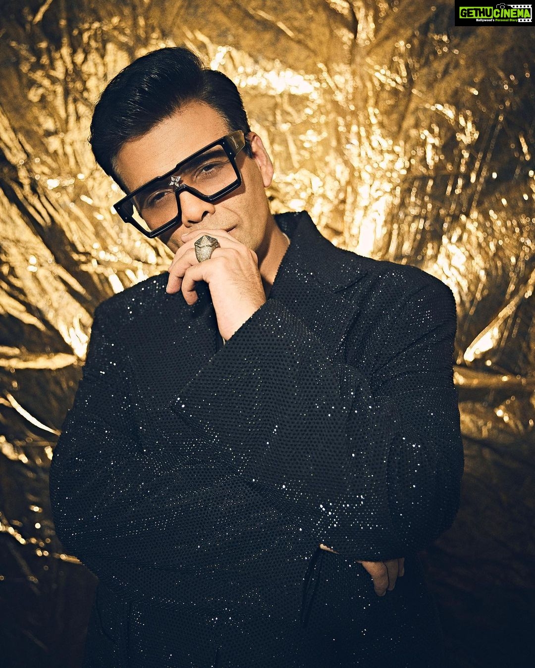 Karan Johar Instagram - I feel like sequins are my soul mate! I feel like singing “lag ja gale” whenever I see sequins… that’s it the search ends! This is my future eternal lover! In @itrhofficial styled by @ekalakhani 📷 @sheldon.santos