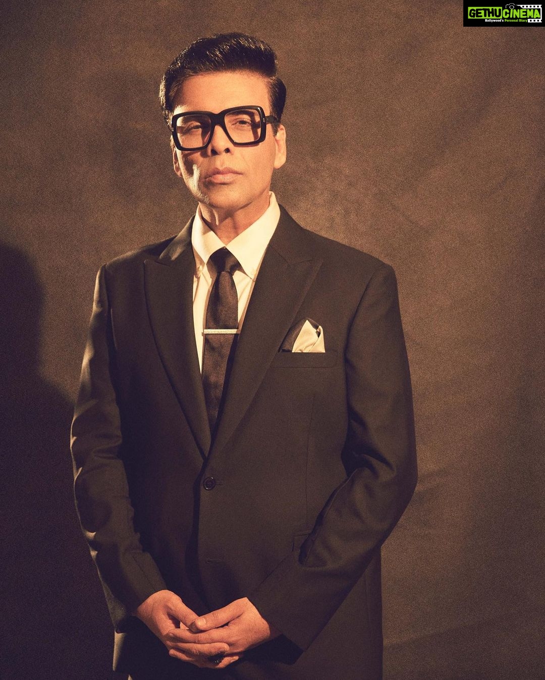 Karan Johar Instagram - I do what suits me…. You? Styled by @ekalakhani in a suit tailored by @masculineofficial 📷 @sheldon.santos
