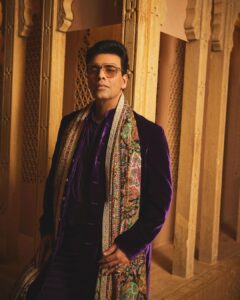 Karan Johar Instagram - It was such a warm and intimate shaadi…. And it was the most fun to dress for mere do yaars ki shaadi! Blessings to Sid and Kiara and so much love to the maverick magician and marvellous @manishmalhotra05 @manishmalhotraworld for not only outdoing himself for the bride and groom but also giving me the most gorgeous ensembles to celebrate the loving couple!!!! Manish you’re the best! Love you!!! Styled by @ekalakhani managed by @len5bm 📷 @sheldon.santos